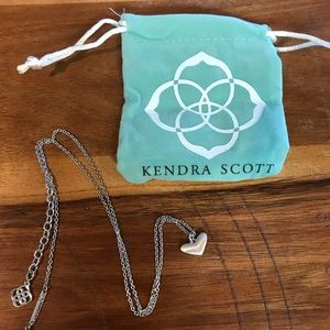 Kendra Scott necklace